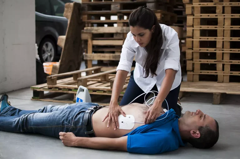 Manovra Applicazione Elettrodi Defibrillatore